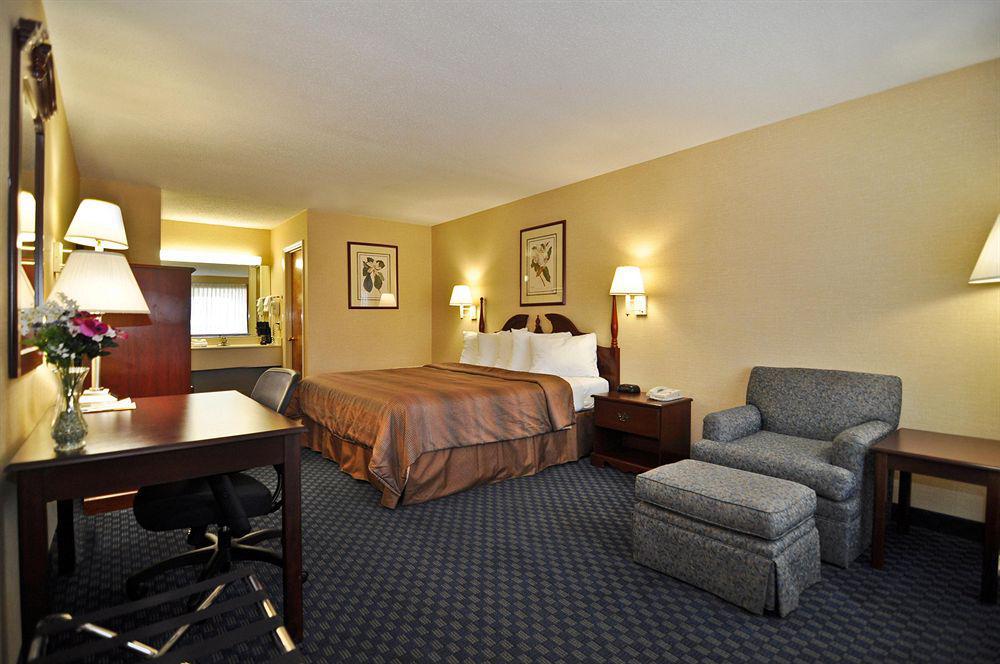 Quality Inn Ashburn Room photo